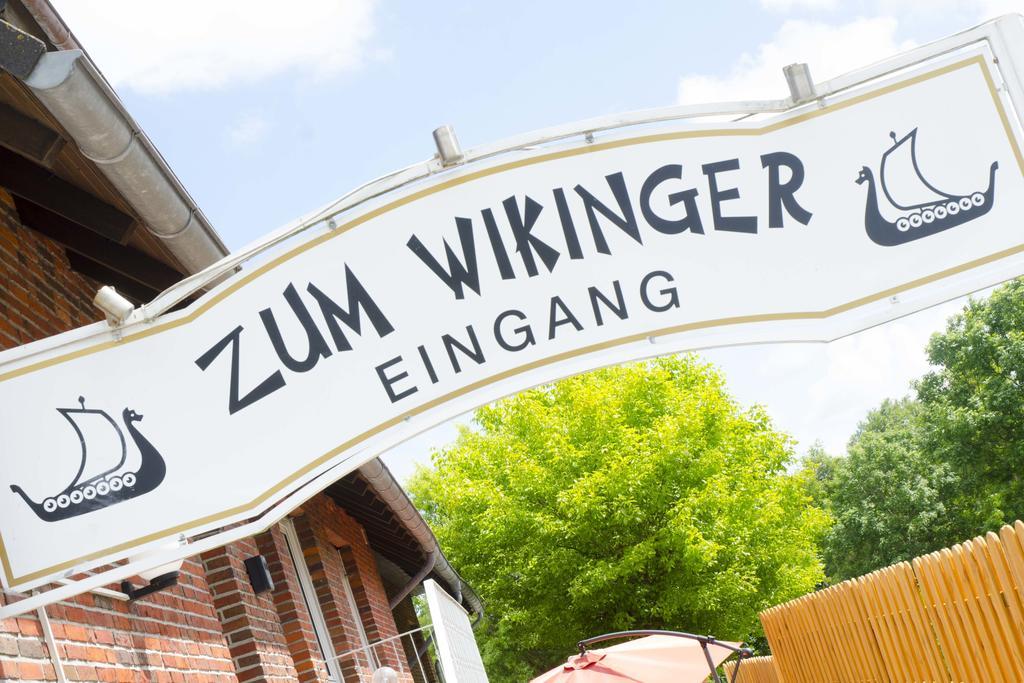 Hotel Zum Wikinger Neßmersiel Exterior foto
