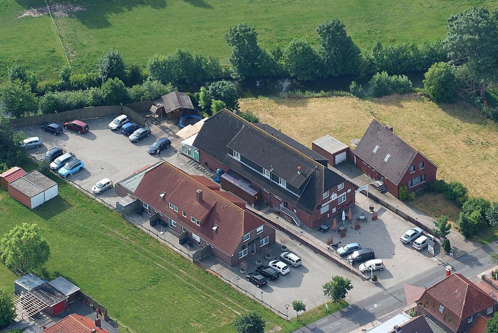 Hotel Zum Wikinger Neßmersiel Exterior foto
